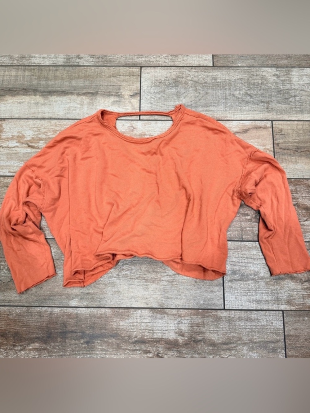 AERIE Weekend Pretty Back
Sweatshirt Open Back Twist Rust Orange Womens LARGE